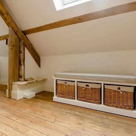 Pensjonat Les Warenne - 1 4*